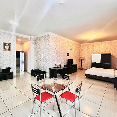 Ohulu Guesthouse Medan Kültér fotó