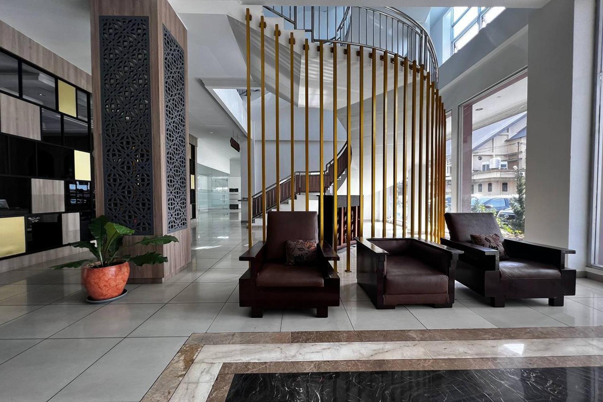 Ohulu Guesthouse Medan Kültér fotó